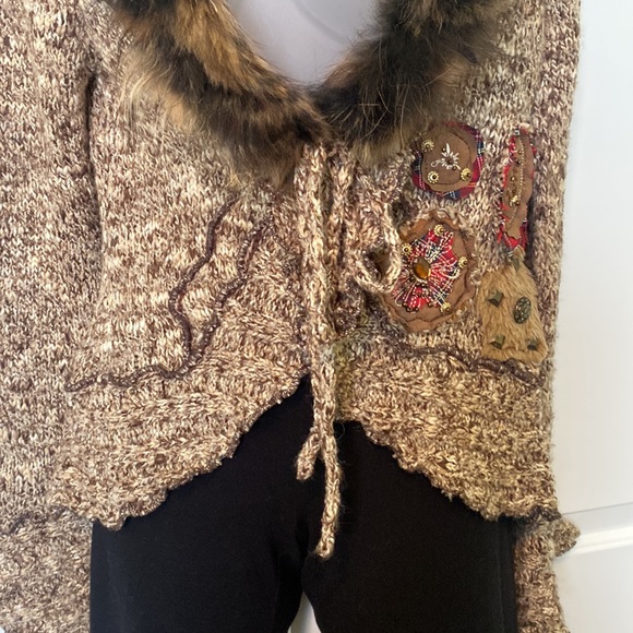 Boston Proper Faux Fur Collar Tie Front Cardigan. - Picture 7 of 16